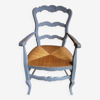 Provencal style straw armchair with gray blue patina armrests