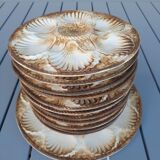 Longchamp shellfish service 11 plates and 1 dish.