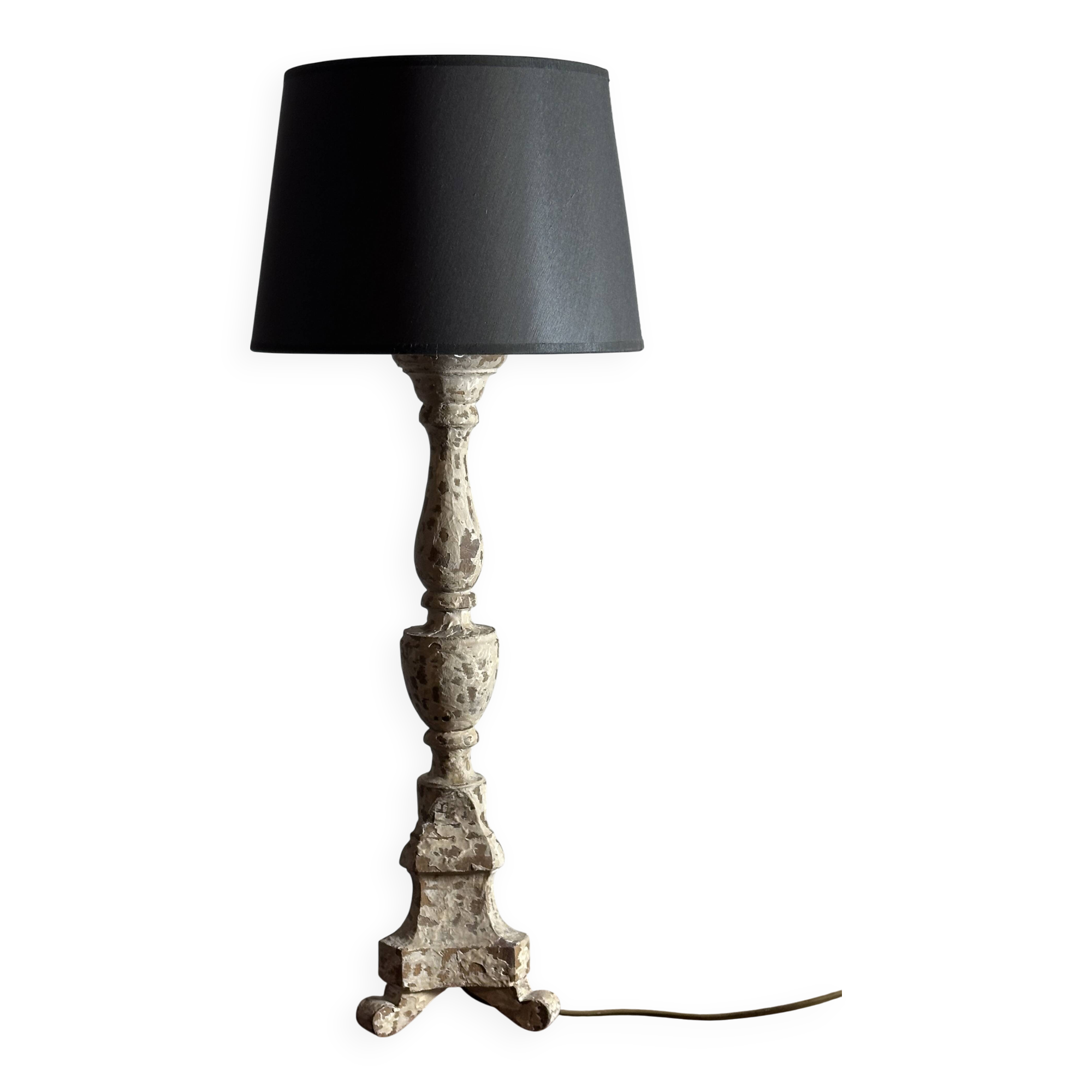Lampe en bois patiné Shabby chic