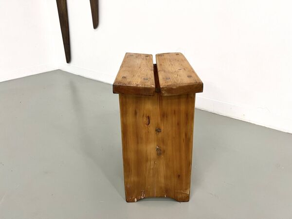 Tabouret en pin massif