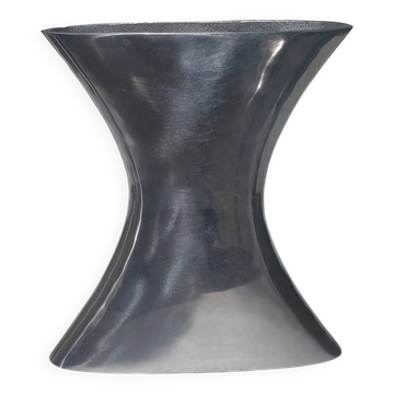 Vase sculptural
