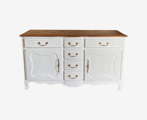 Restored vintage enfilade