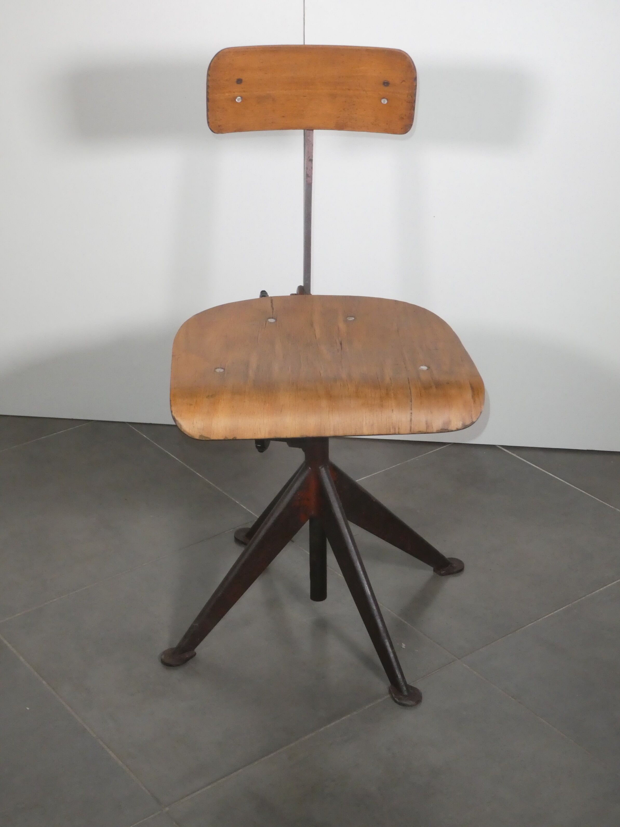 Chaise Atelier Exerfi