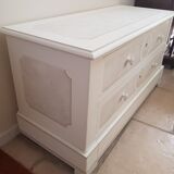 Commode patinée