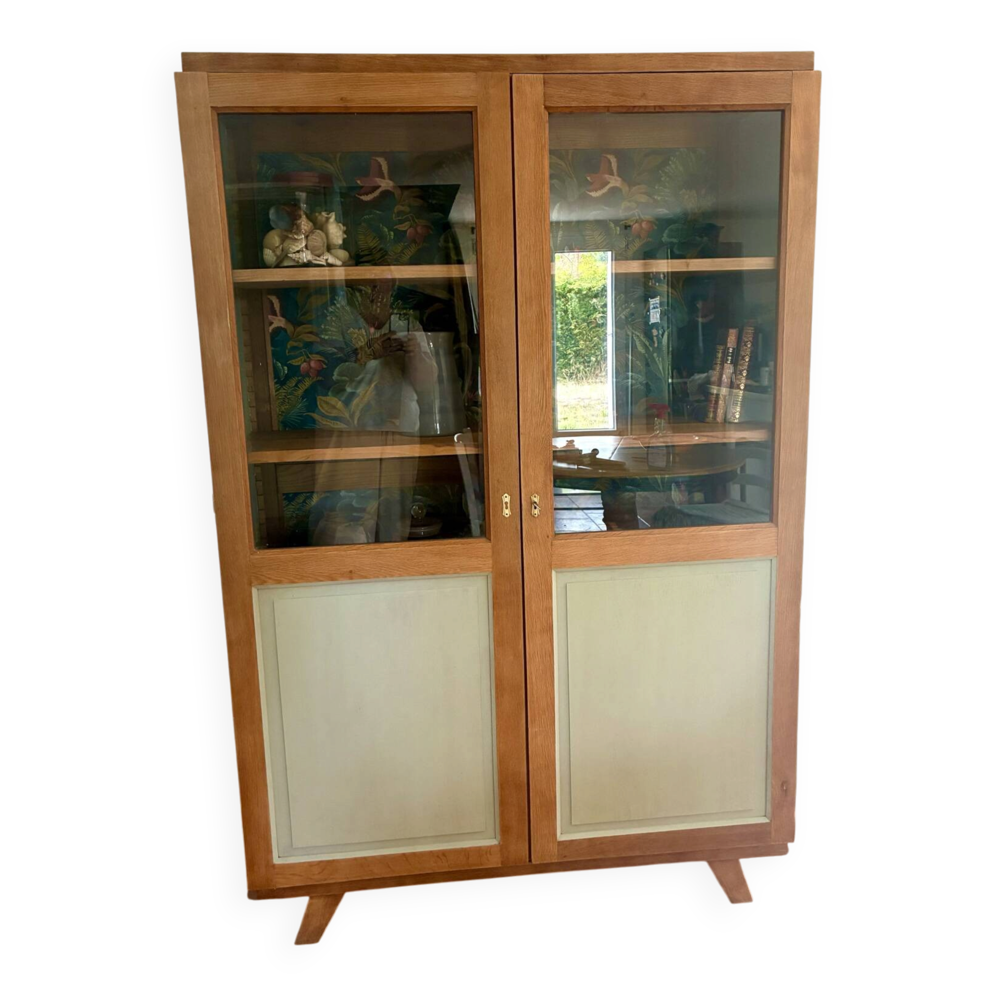 Cupboard/display cabinet/dish cabinet