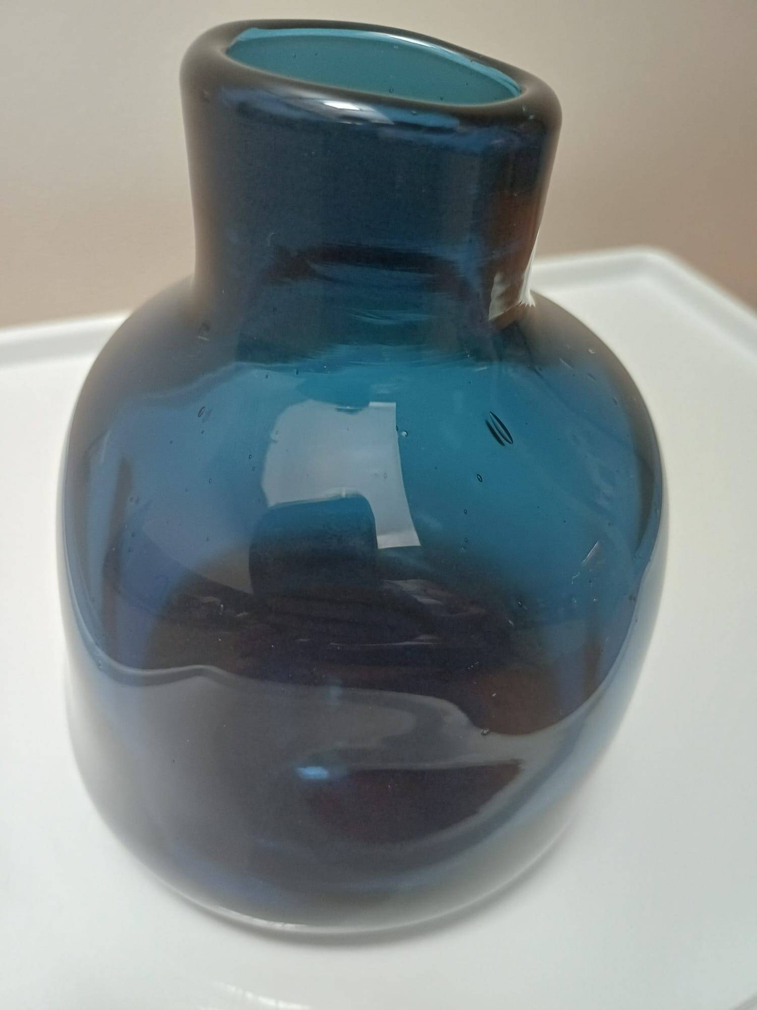 Blue vase Claude Morin