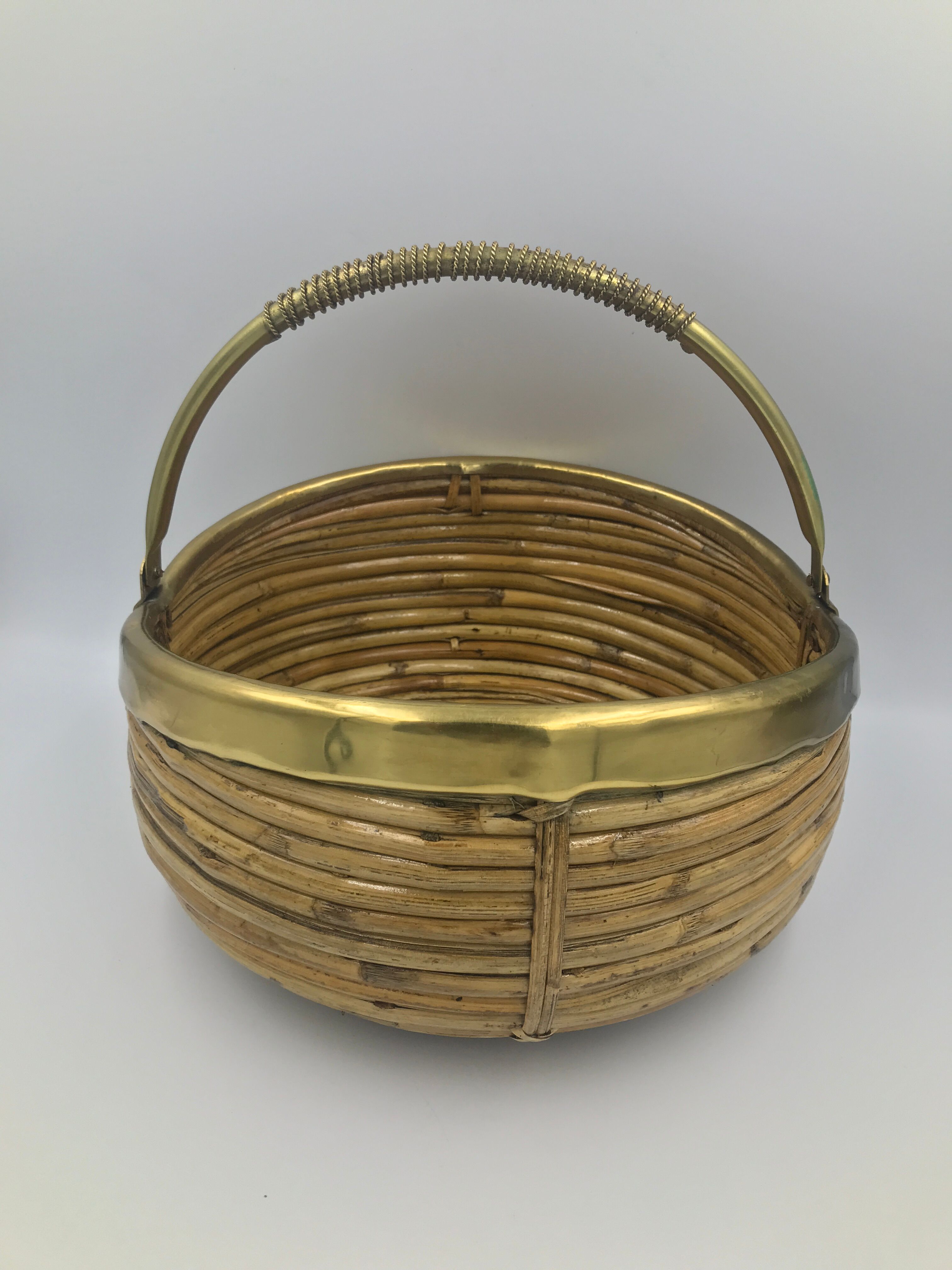 Brass wicker rattan basket from the 70s