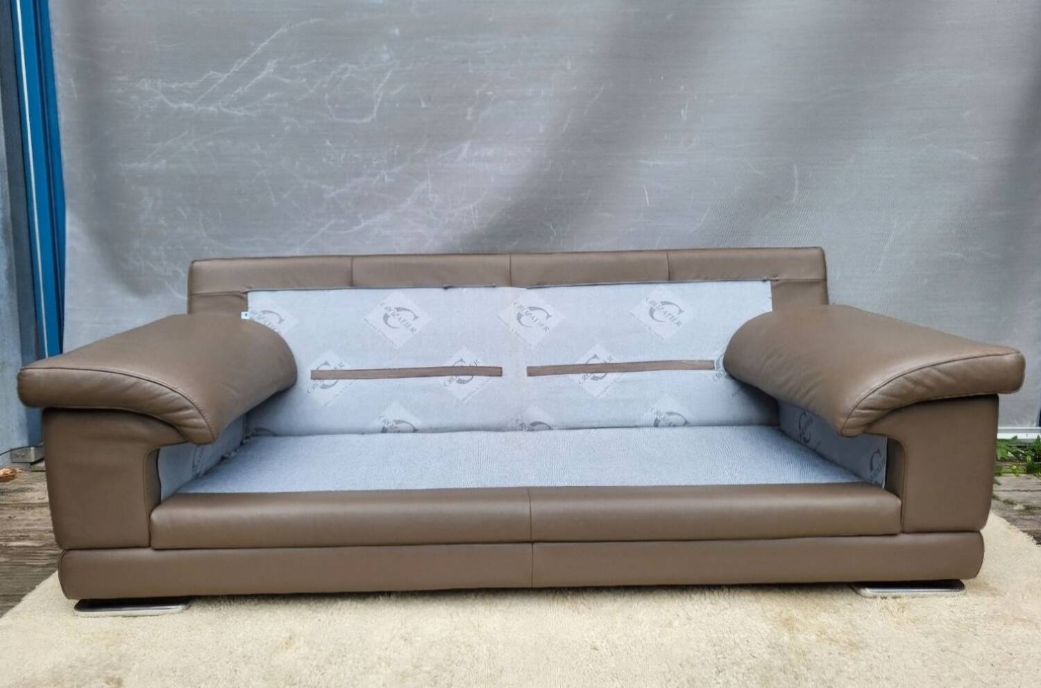 Crozatier leather lounge sofa