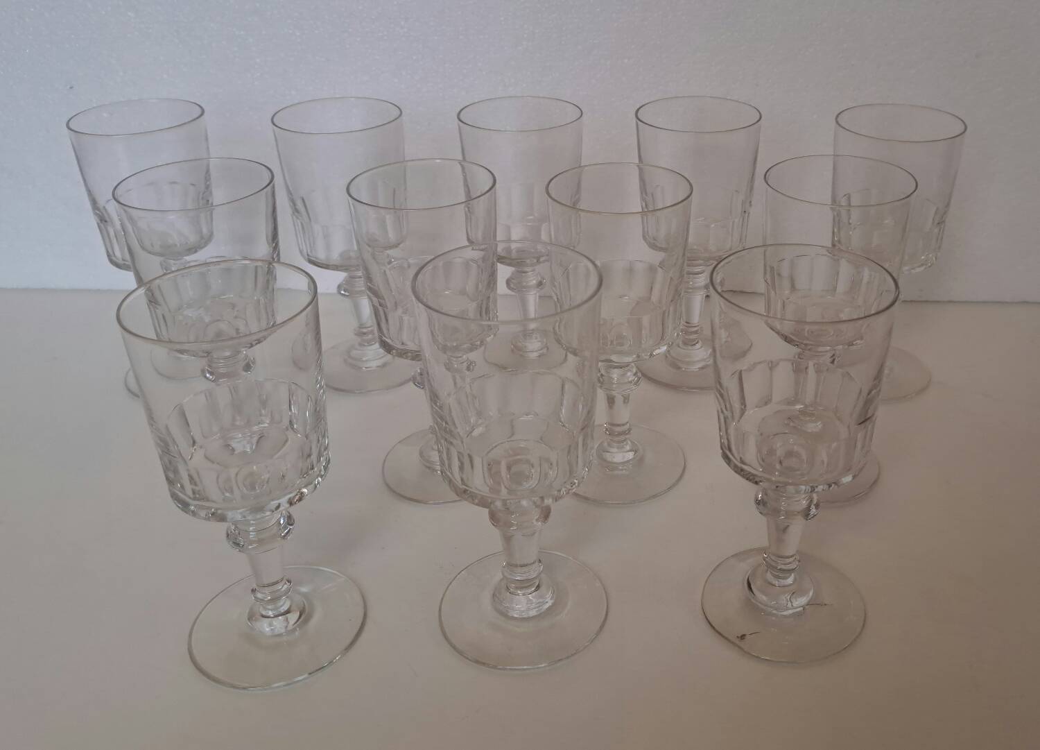 12 Portieux white wine glasses Mirabeau model h 12.2 cm