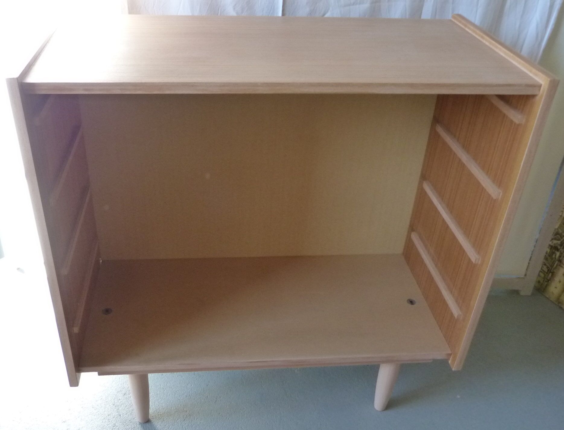 60s chest of drawers