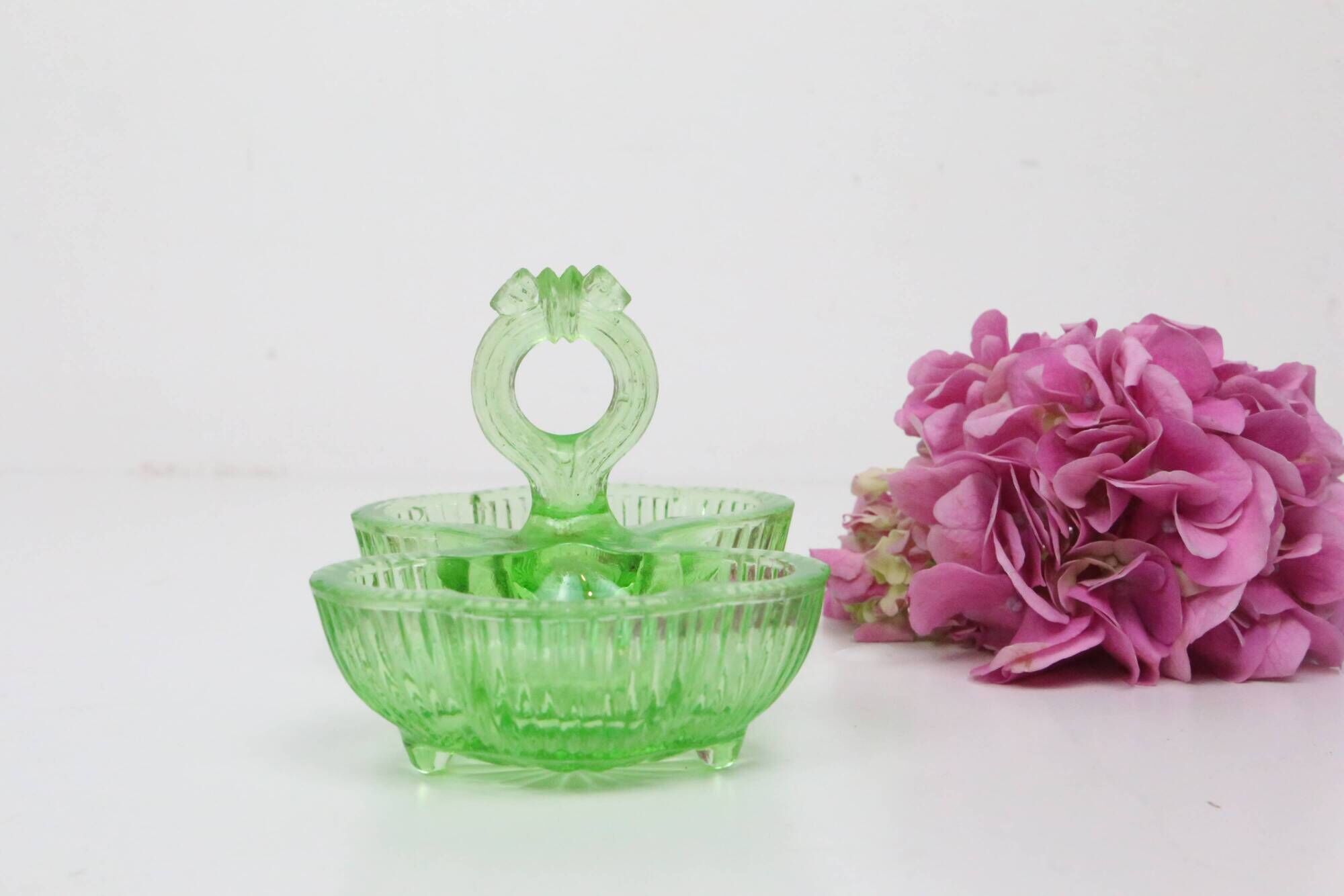Salt and Pepper Servant in green glass, molded glass, vintage French, authentic