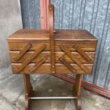 Vintage deco art worker