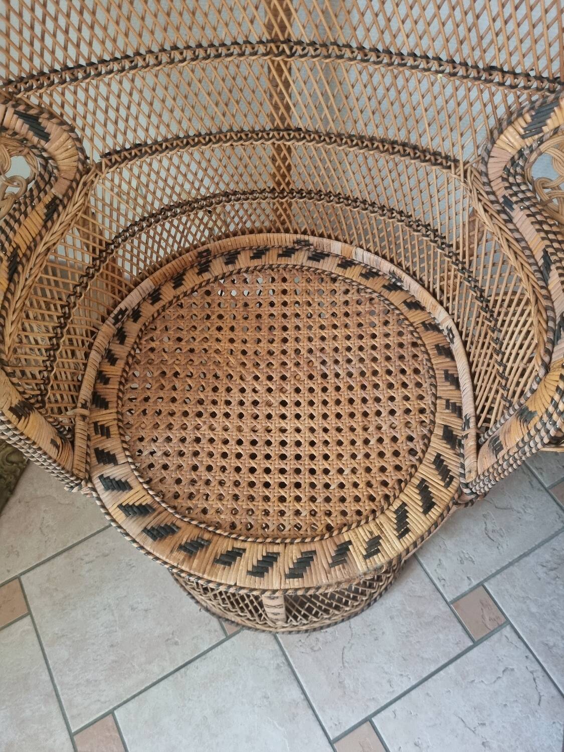 Véritable fauteuil emmanuelle