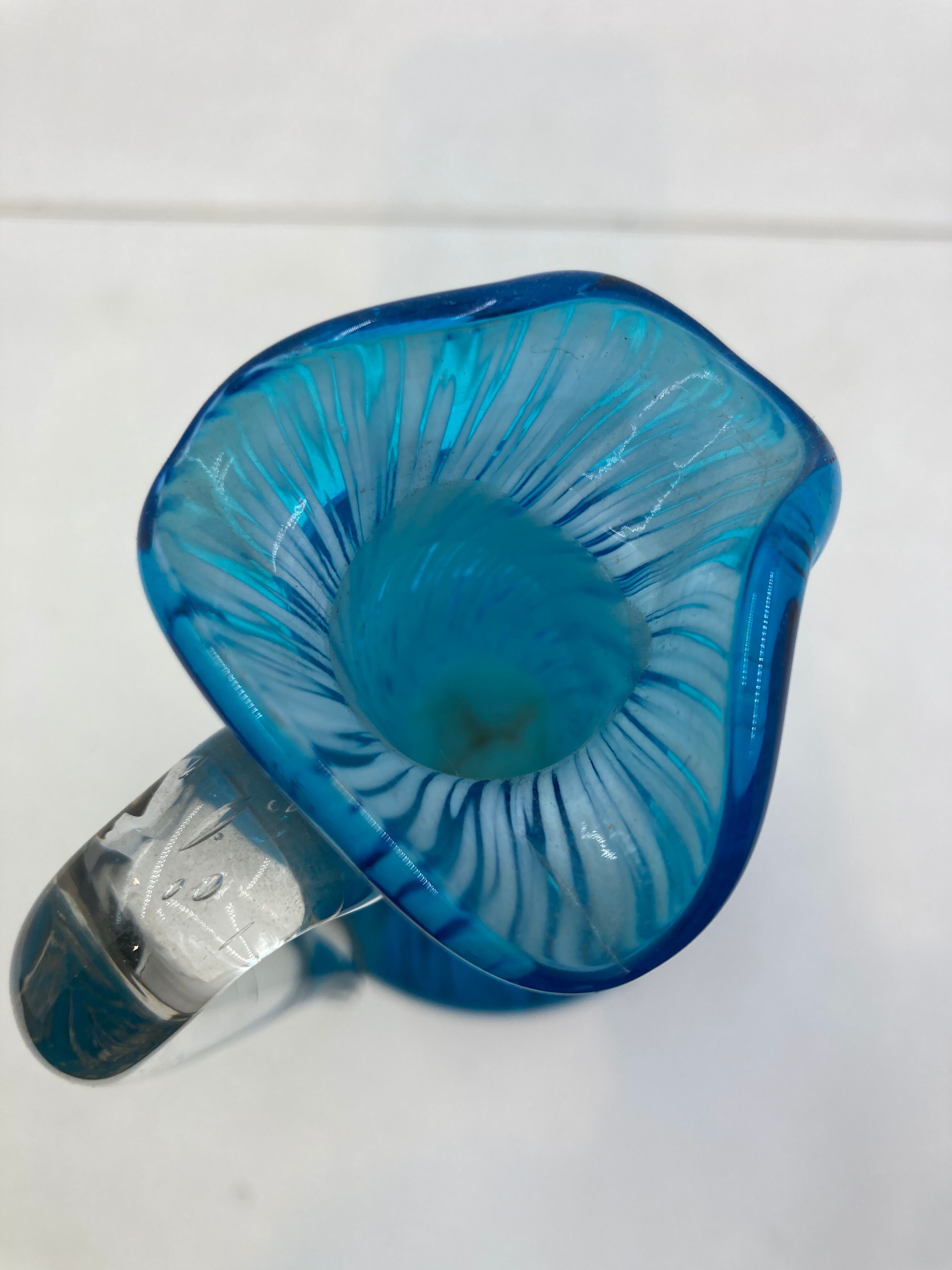 Glass vase