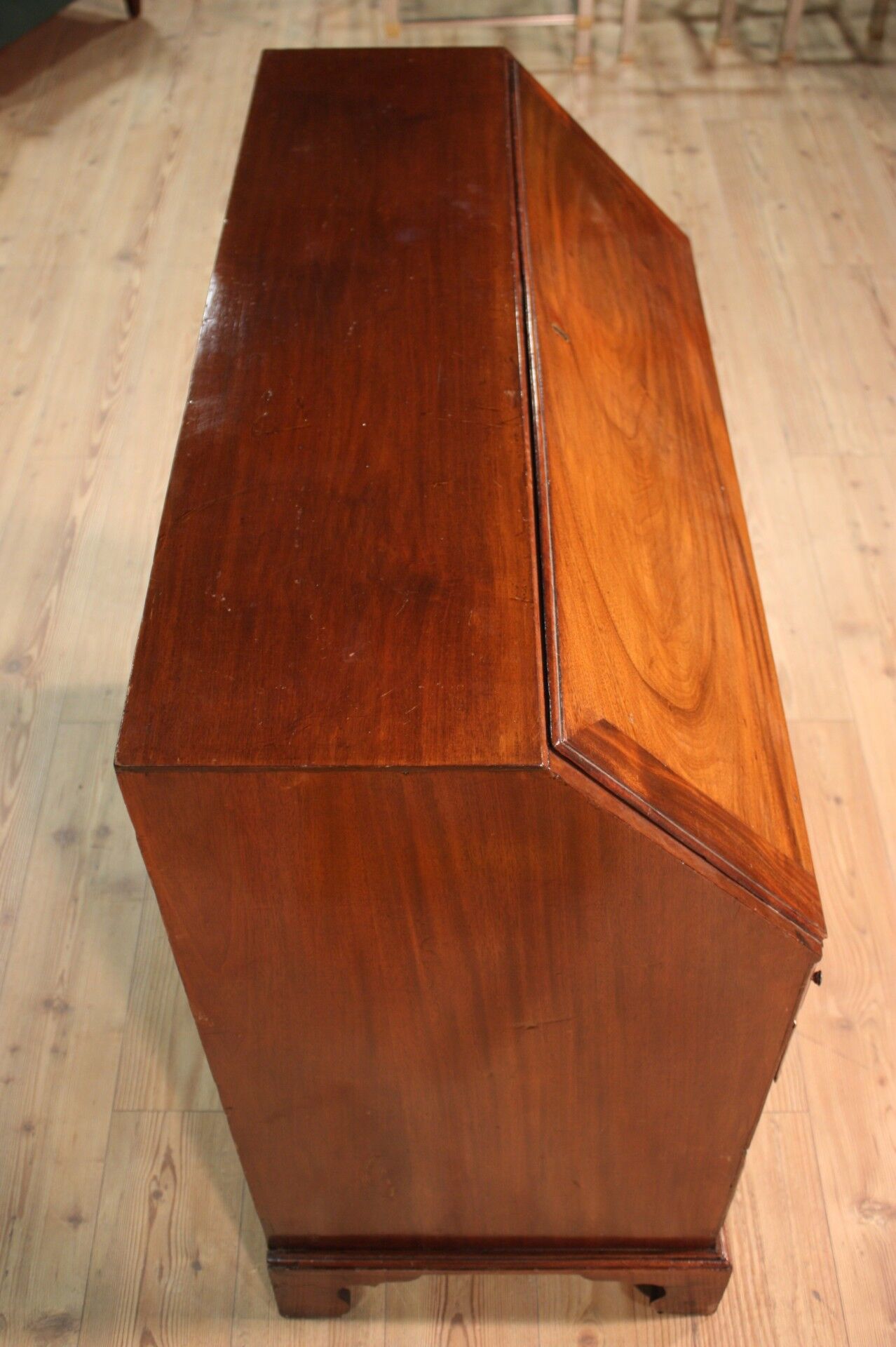 Chest of drawers mahogany, 19th century