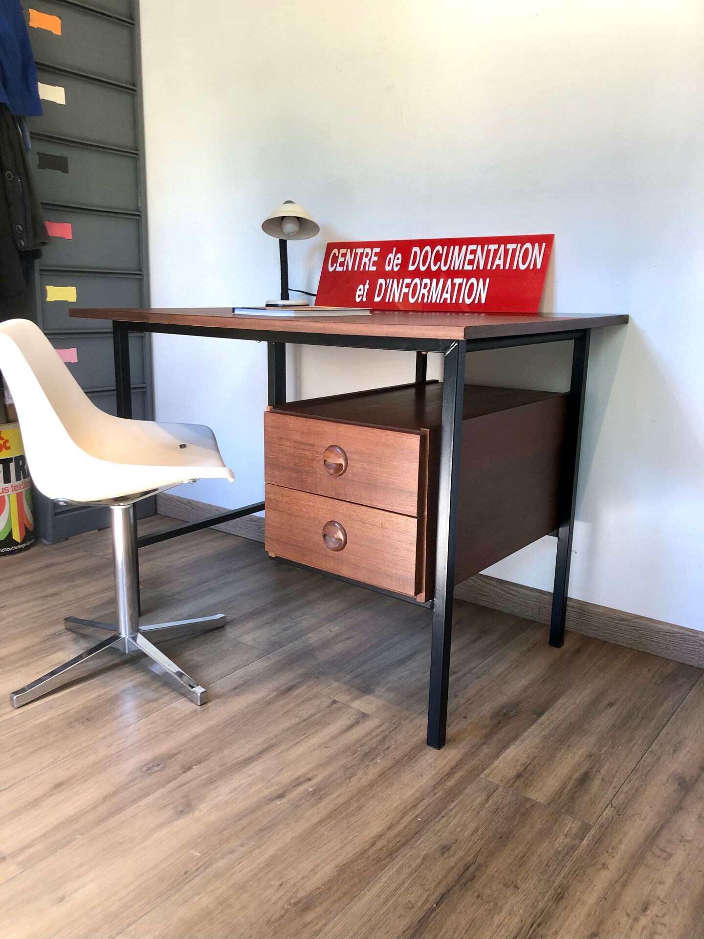 Modernist desk