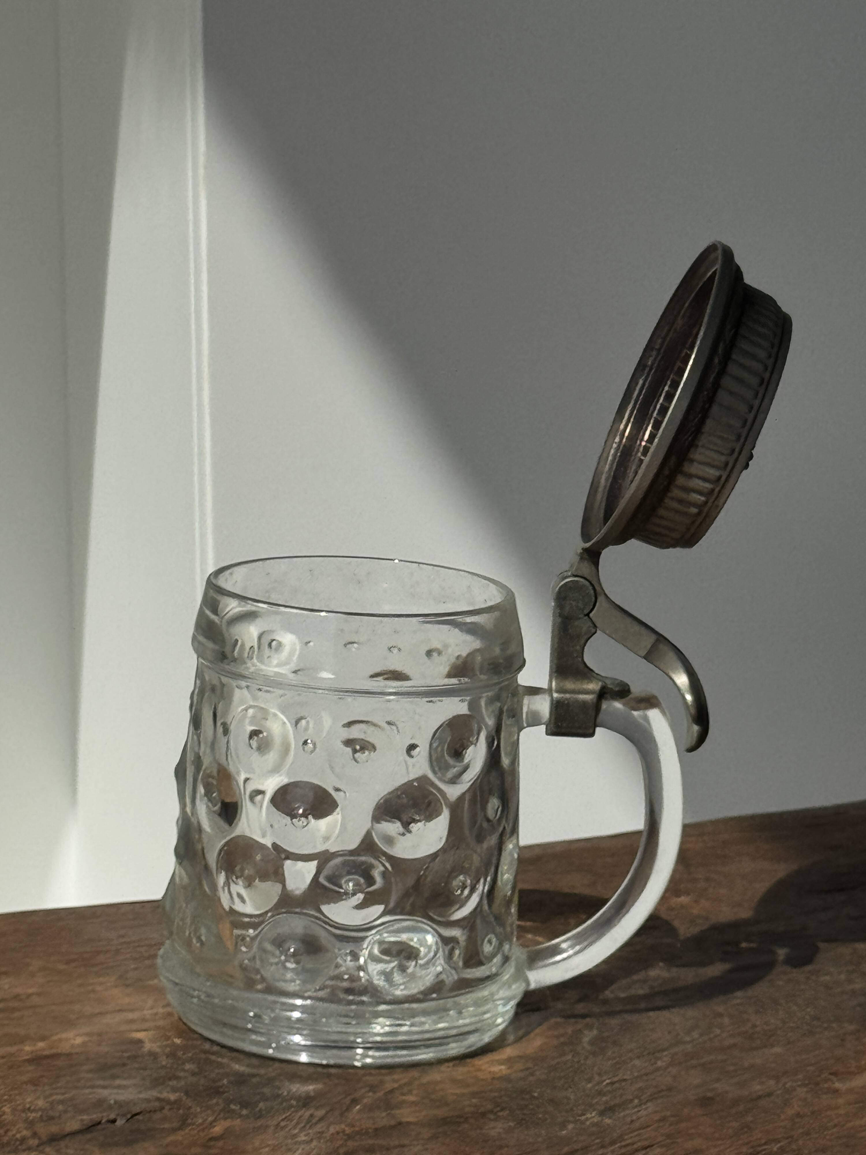 Alsatian beer mug with figurative pewter lid