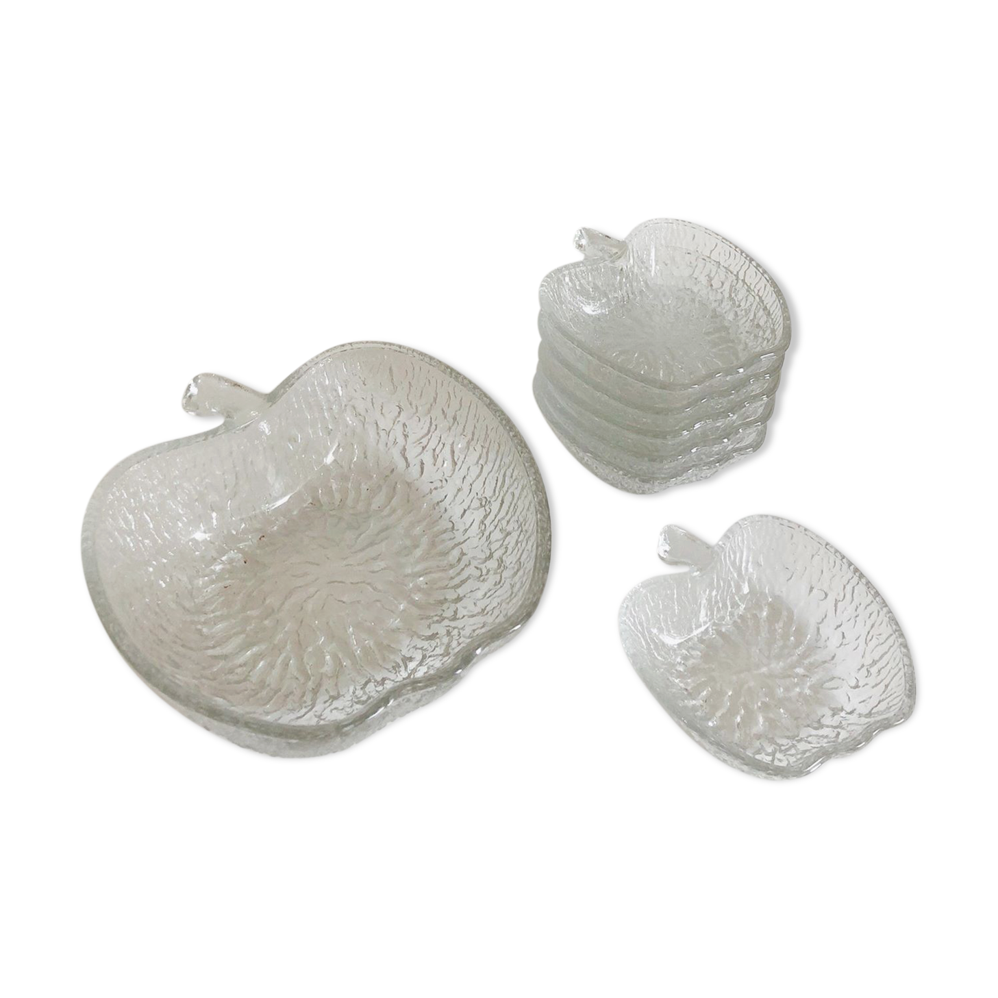 Dessert service apple salad and 6 cups