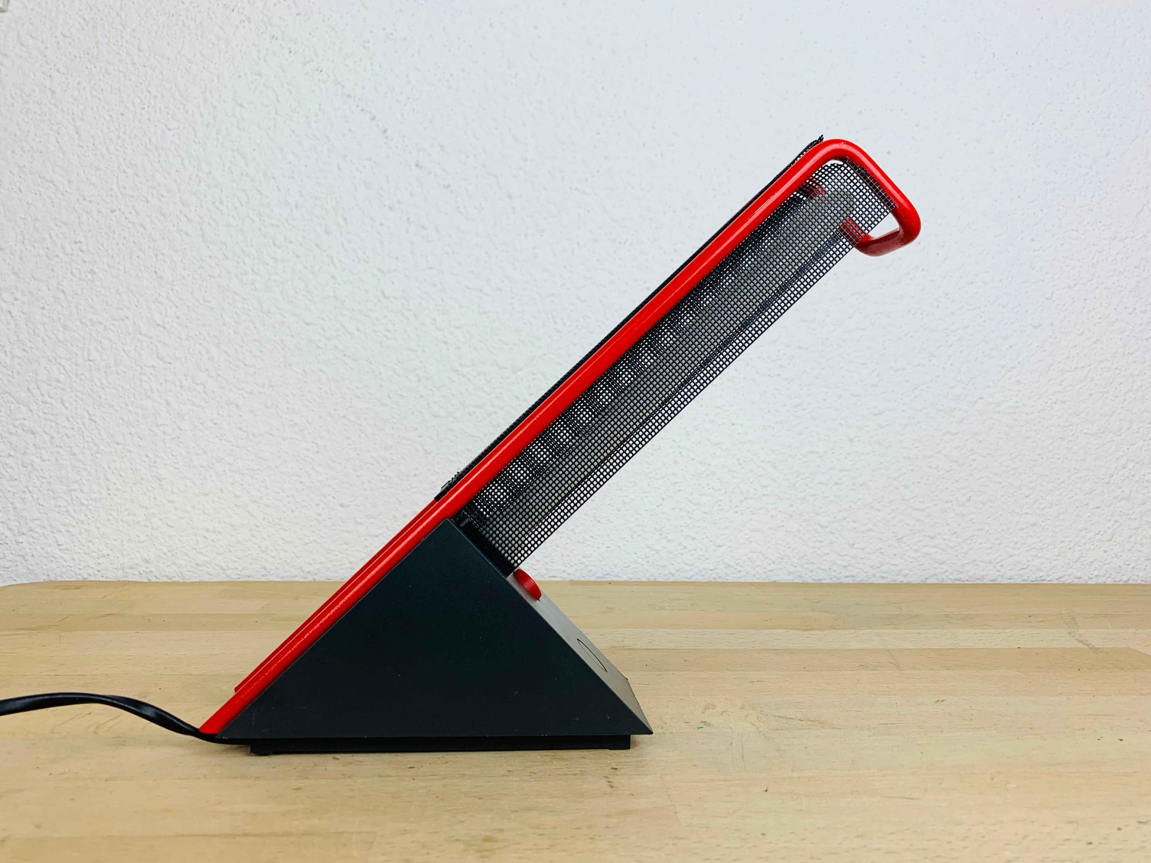 Philips 80s geometric red and black lamp