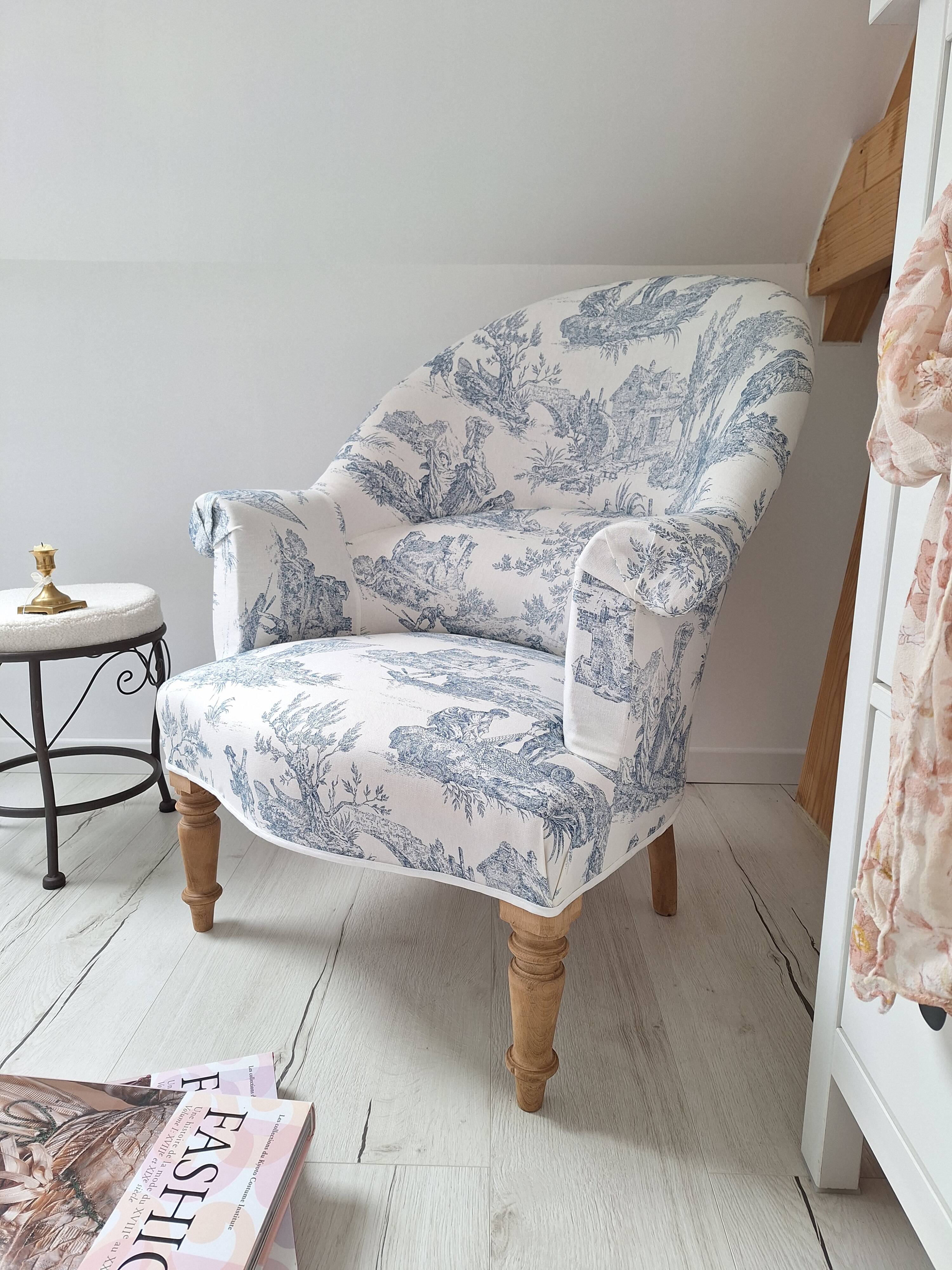 Blue toile de jouy toad armchair