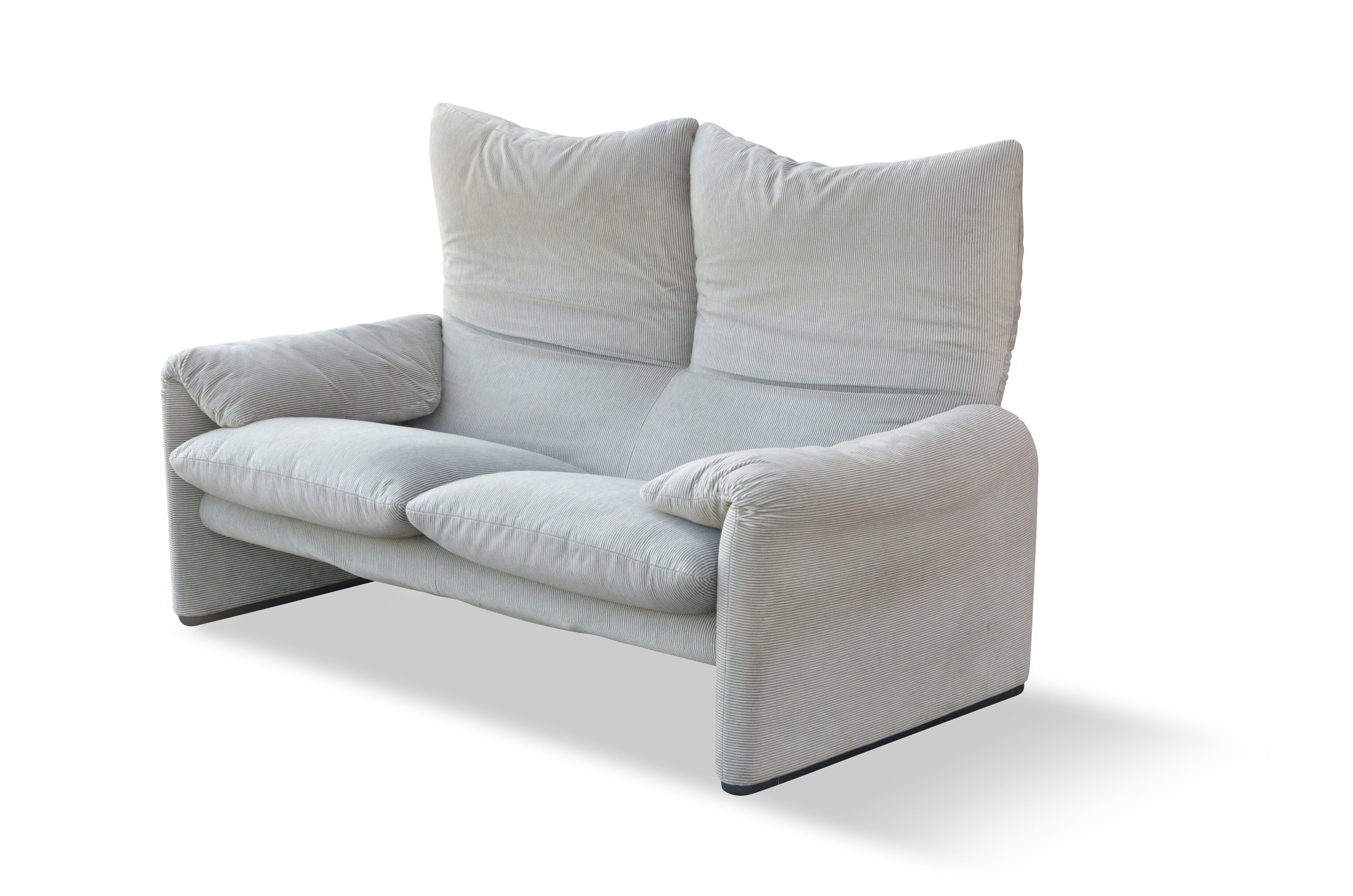 Sofa "Maralunga" by Vico Magistretti edition Cassina Velvet