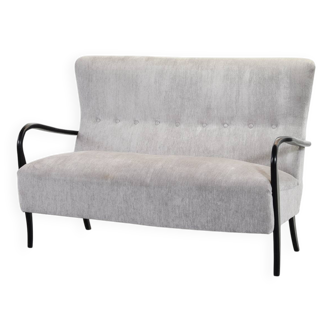 Canapé deux places Guglielmo Ulrich en tissu gris argenté. Italie, années 1950.