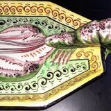 Lobster tray in relief