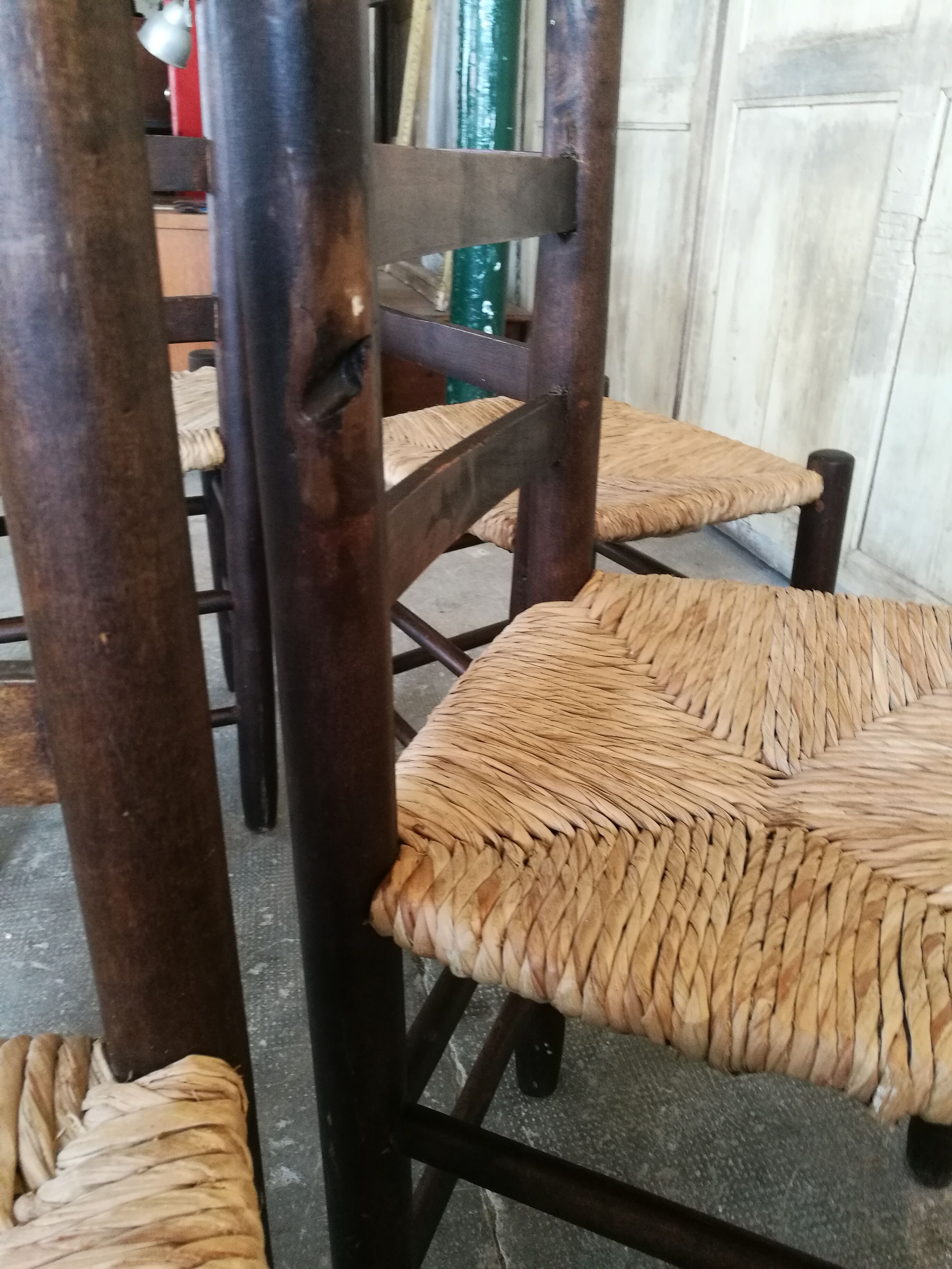 Set of six mulched chairs