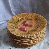 10 dessert plates in Sarreguemines barbotine