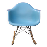 Rocking chair RAR bleu de Charles Eames