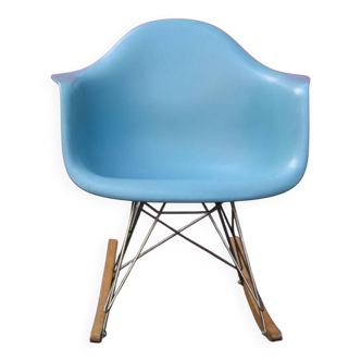 Rocking chair RAR bleu de Charles Eames
