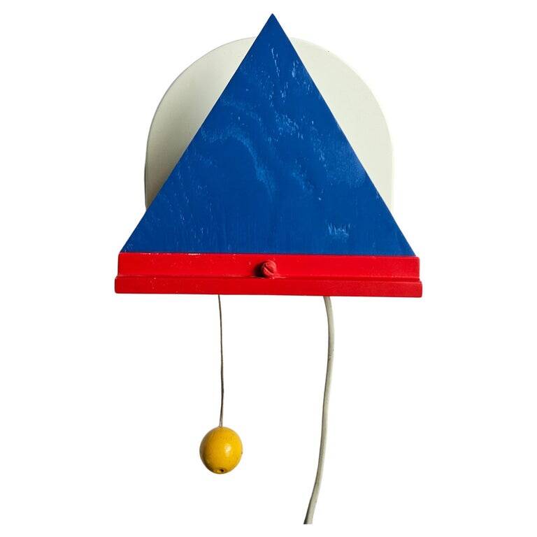 Lampe murale Ikea dans le style d'Ettore Sottsass, Memphis Milano, Italie, années 1980.