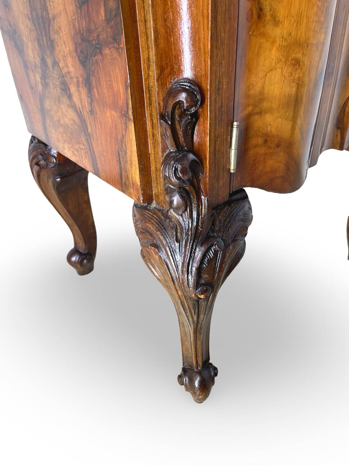 Italian nightstands from the 1930s