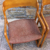 Paire de fauteuils traineau Baumann modèle Scala
