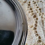 Small oval dish in silver-plated metal