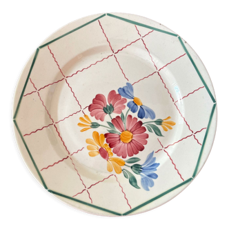 Round earthenware dish from Grasse, HBCM (Hippolyte Boulenger, Creil Montereau)