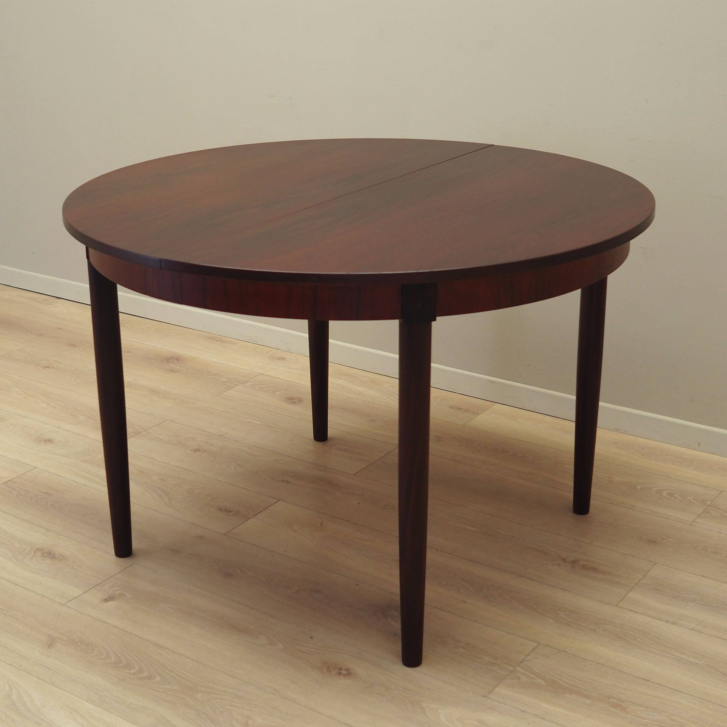 Round rosewood table, Danish design, 1970s, production: Denmark