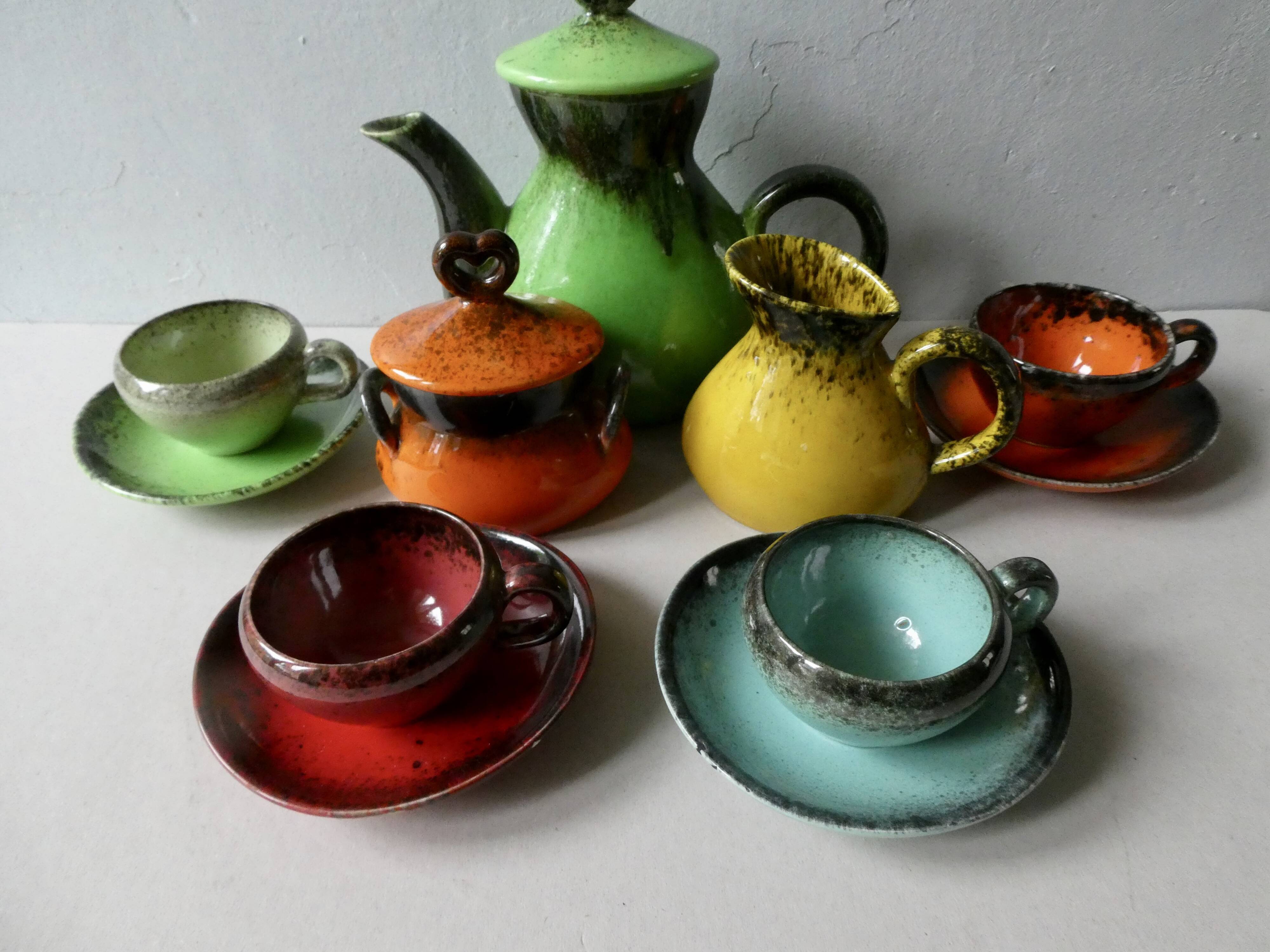 Keraluc Quimper France coffee service, 4 cups