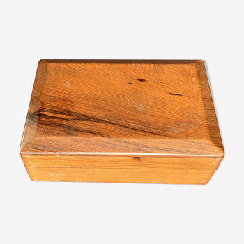 Wooden jewelry box