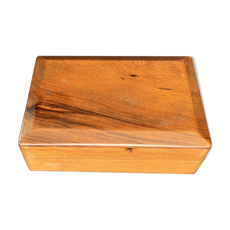 Wooden jewelry box