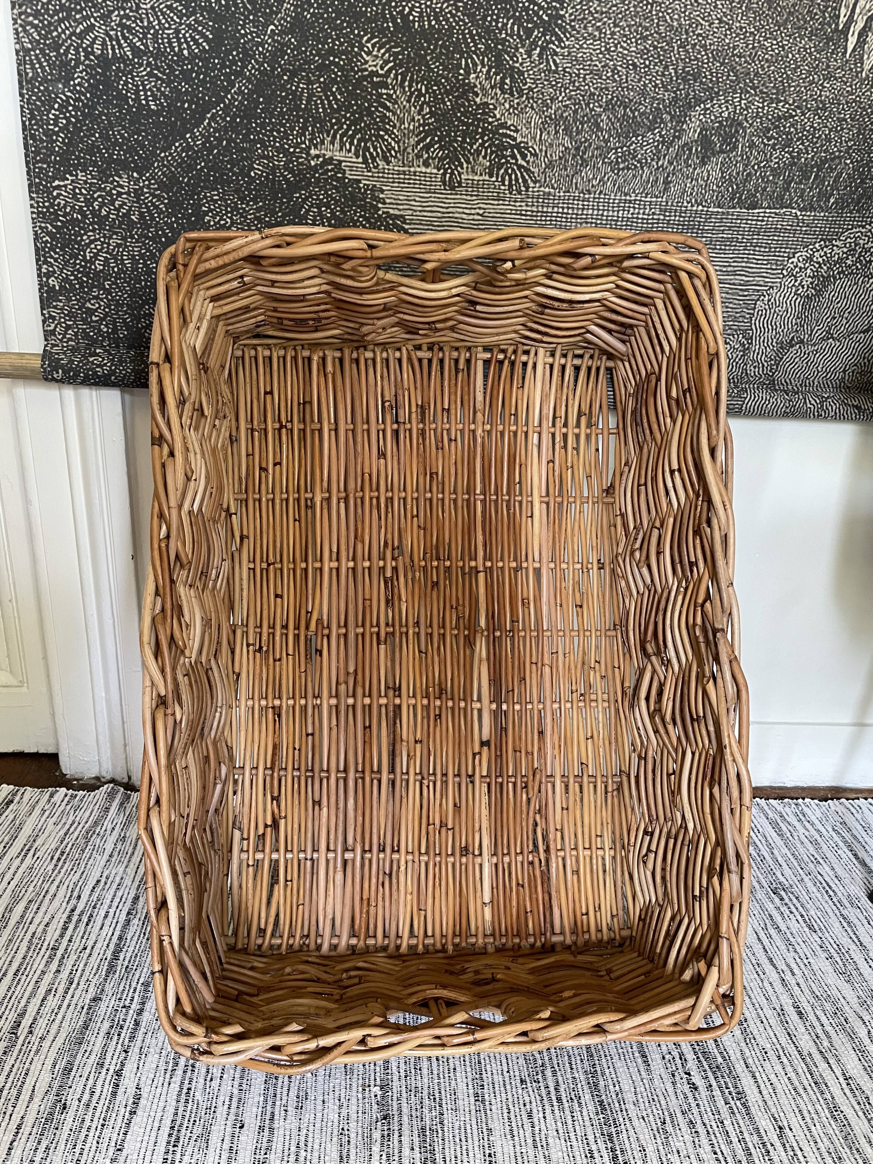 Rattan basket 62 x 46