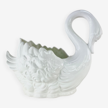 Ceramic pot cover in the shape of a swan, circa 1970