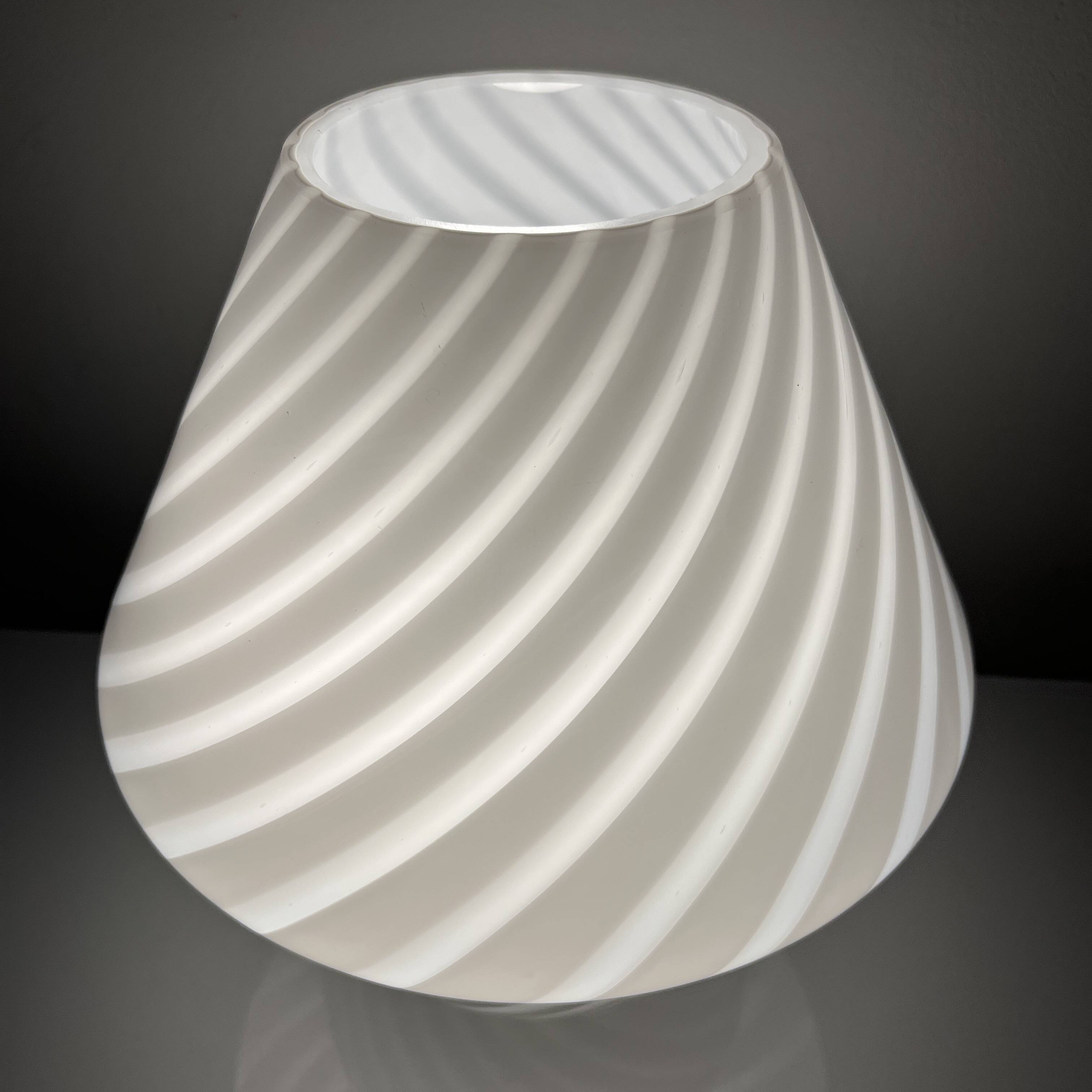 Murano mushroom lamp Italy vintage spiral decor glossy white dlg ven