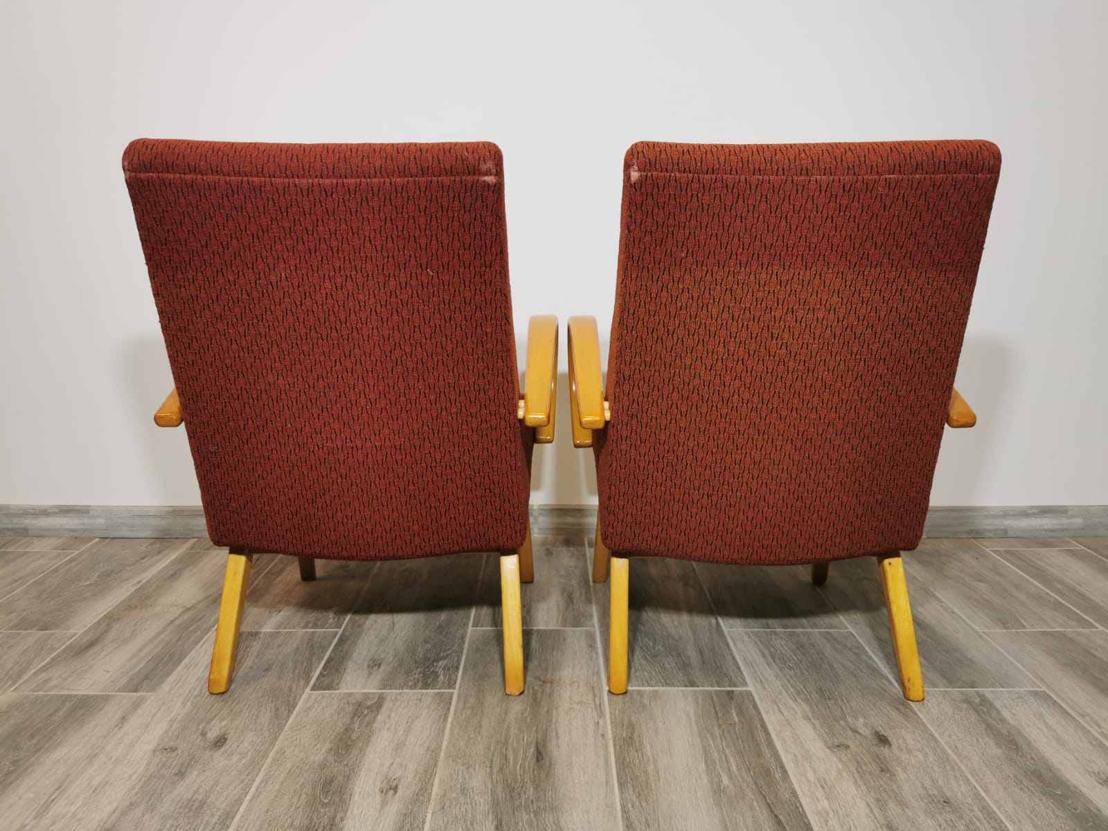 Fauteuils de Jaroslav Smidek