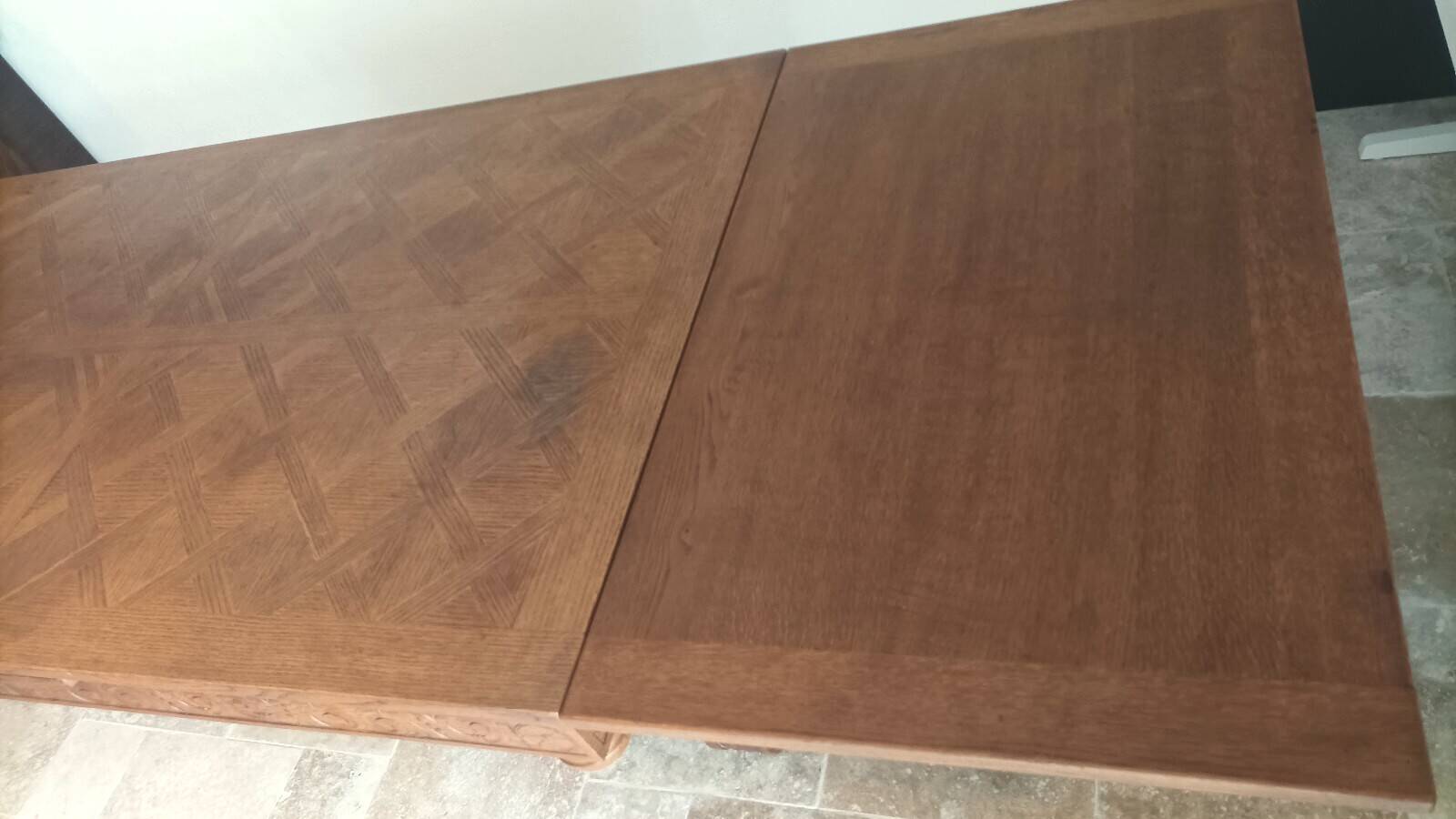 Rocaille table in carved solid oak