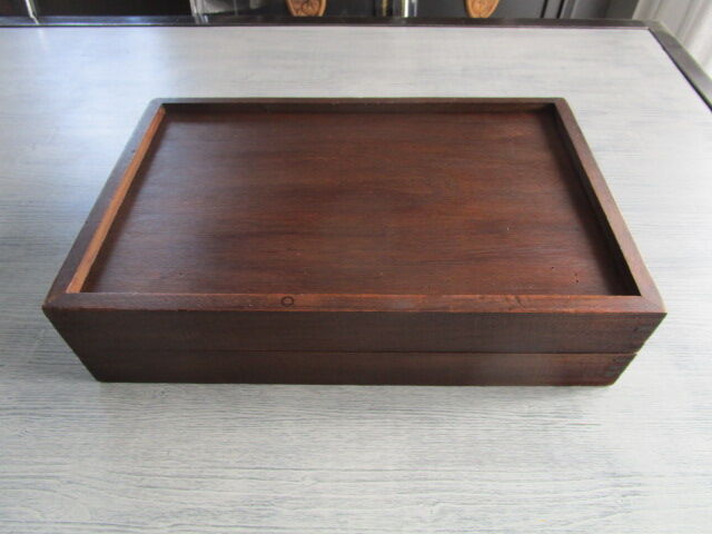 Old wooden jacquet/backgammon game