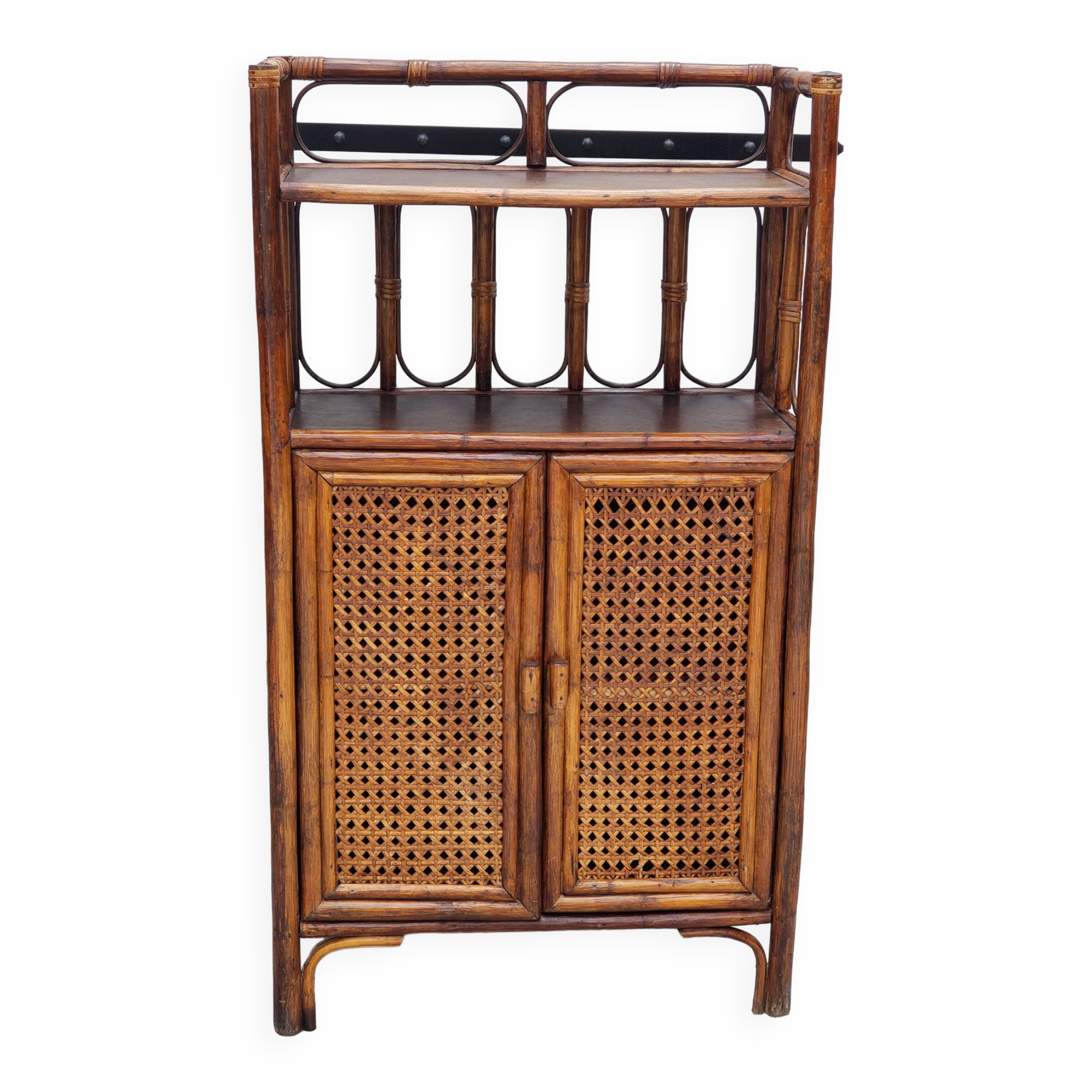 Meuble en rotin vintage des années 70