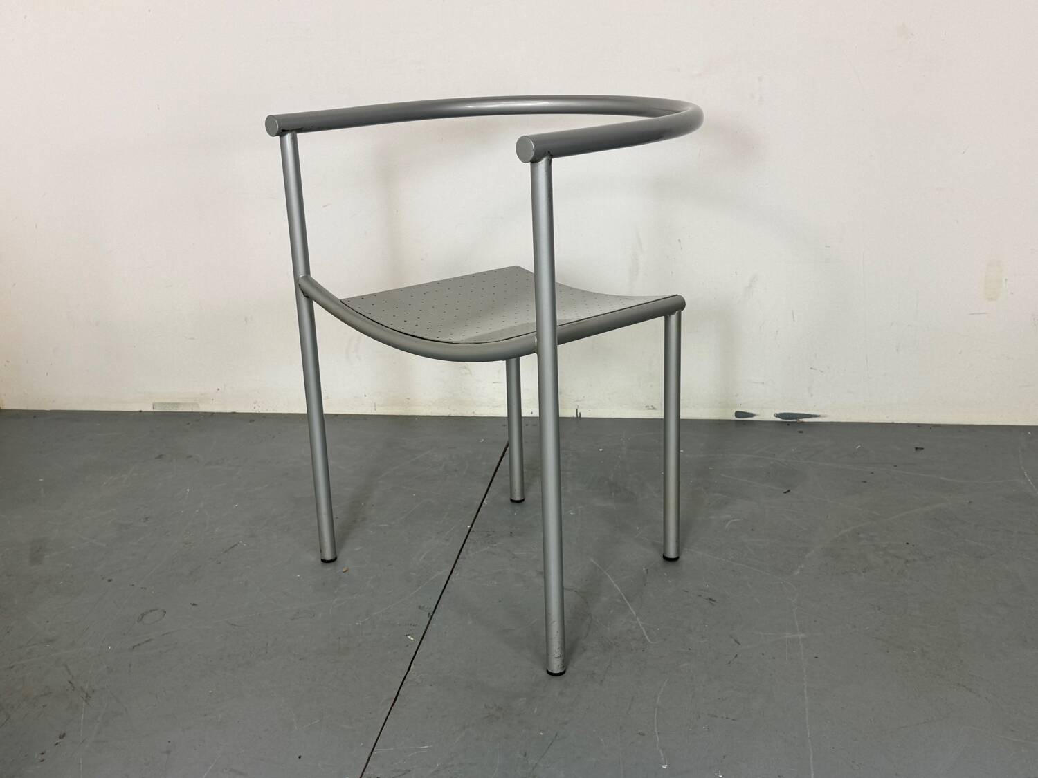 Tubular Memphis style 1st edition Von Vogelsang armchair by Philippe Starck