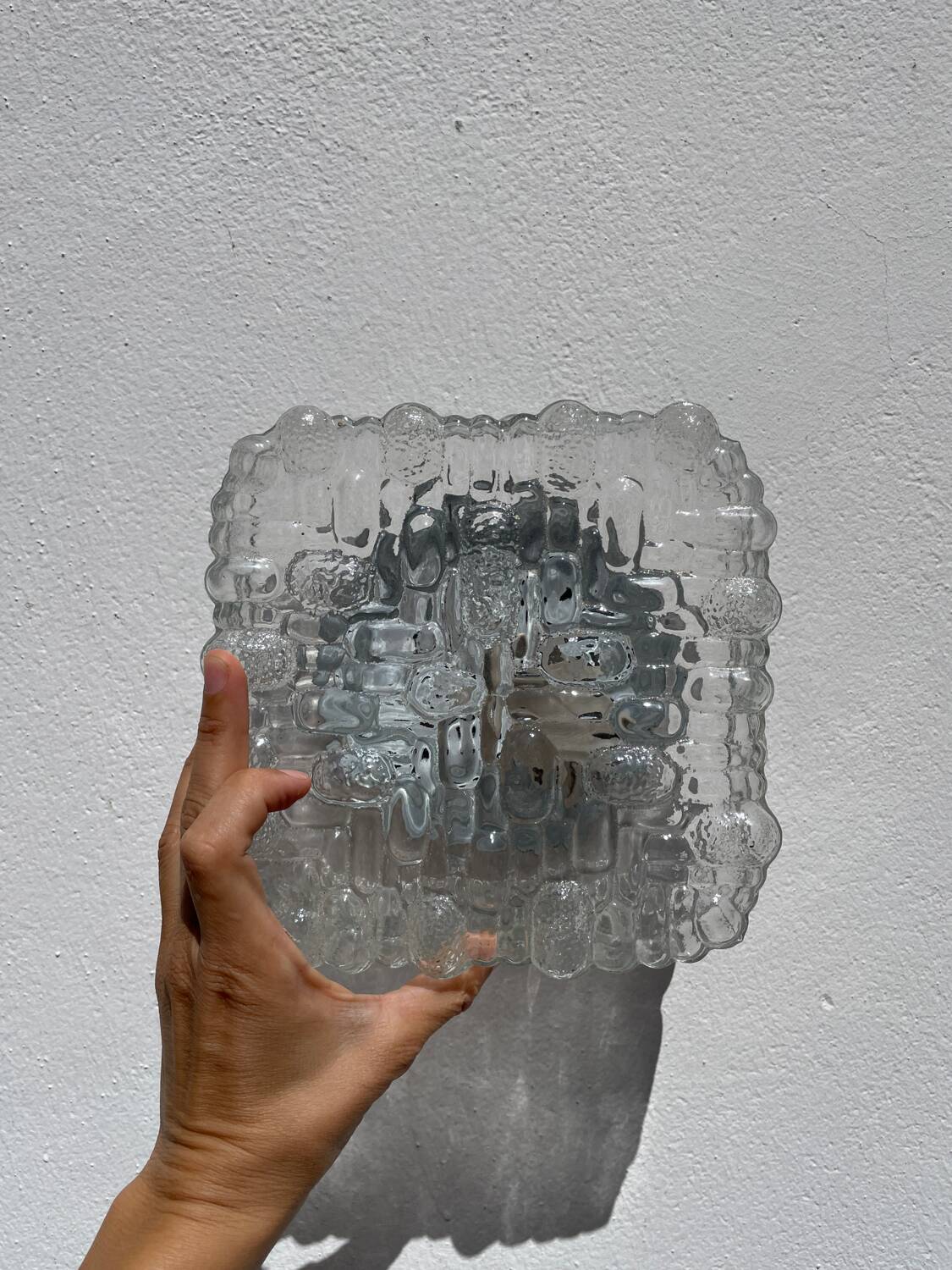 Round wall or ceiling light in glass