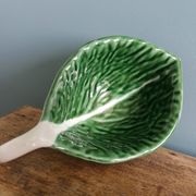 Cabbage sauceboat in barbotine Portugal